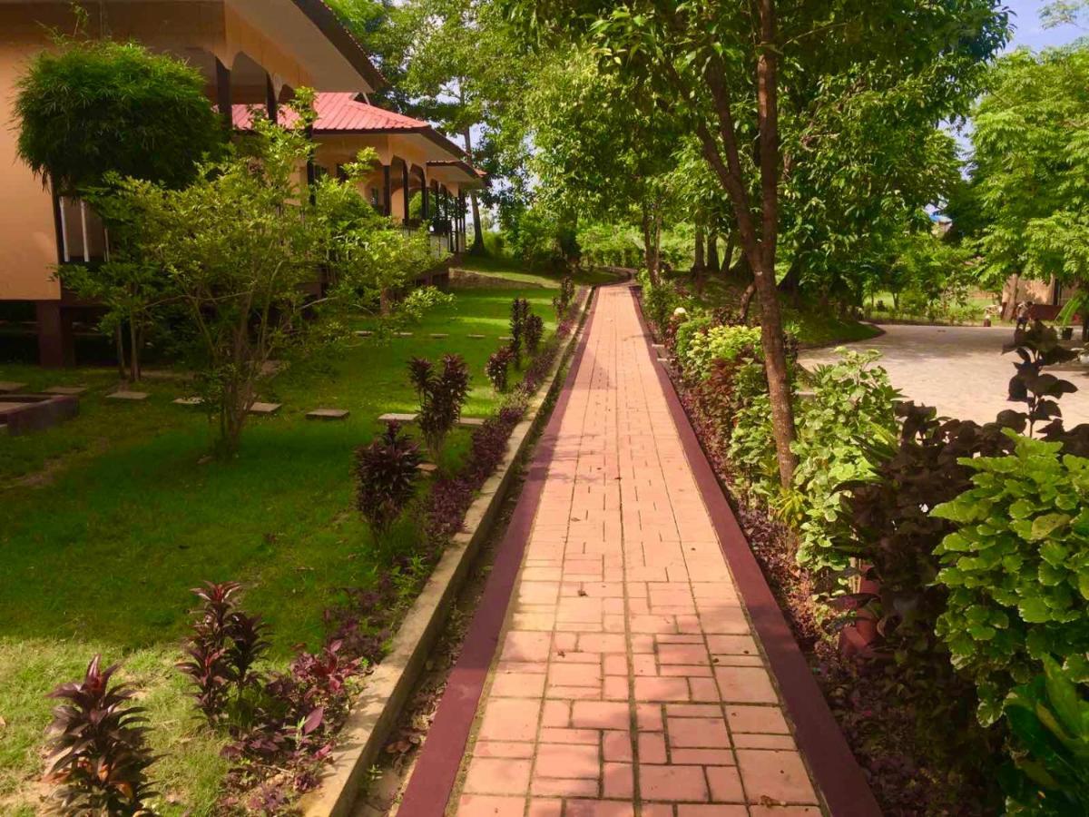 Hill Garden Hotel Chaungtha Extérieur photo